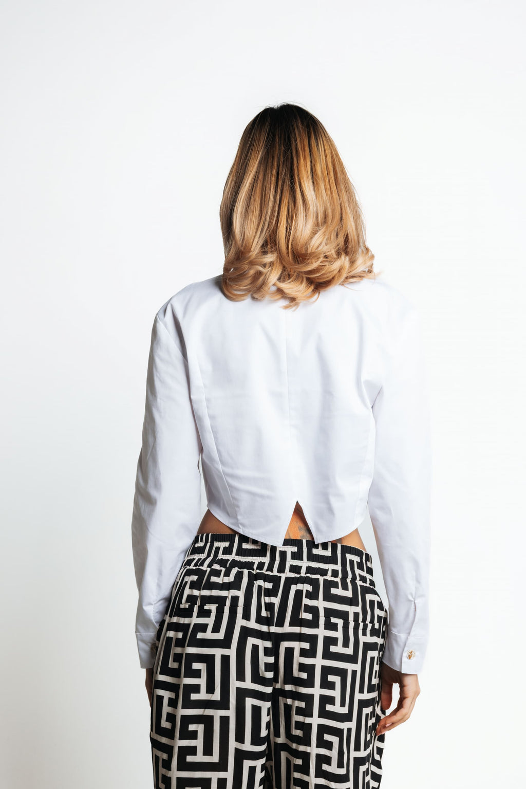 Axis white